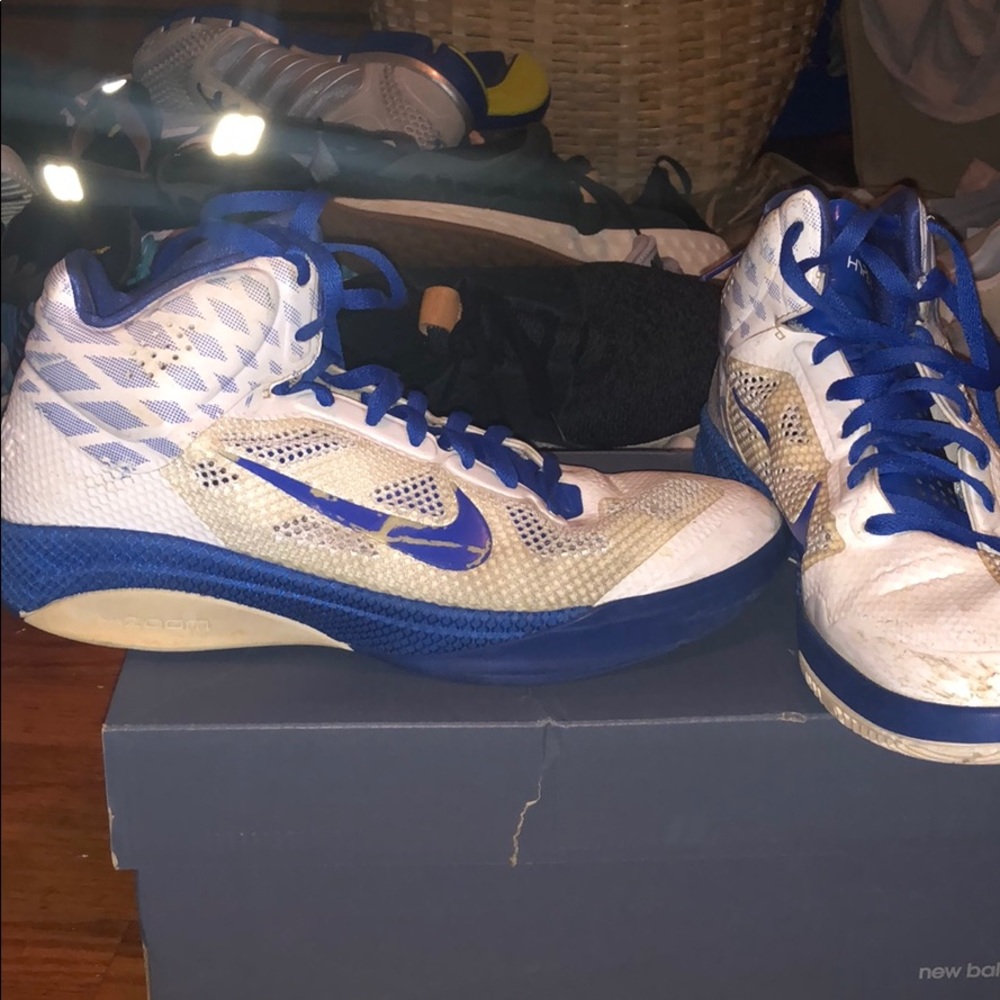 Nike hyperfuse basketball shoes